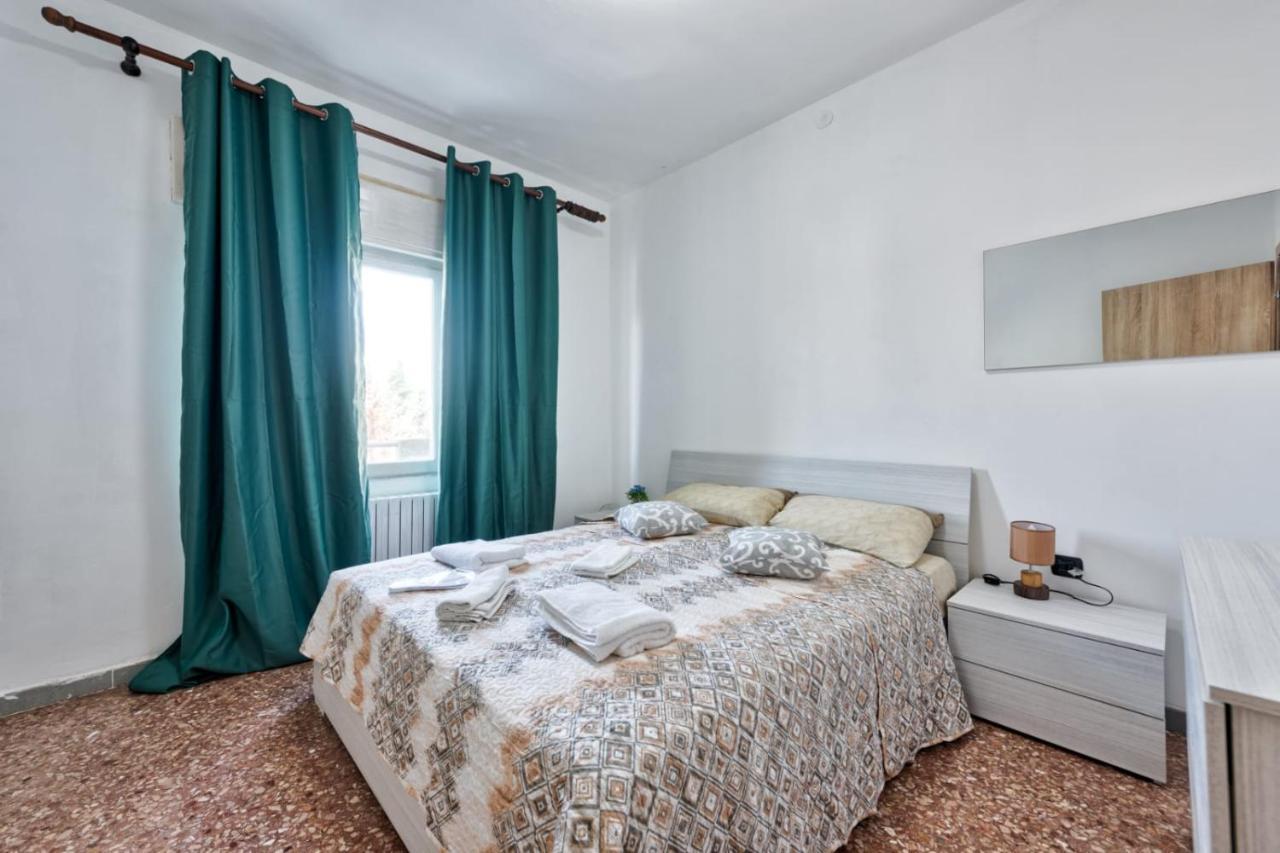 H&s Apt Private 3 Bedroom Appartement *